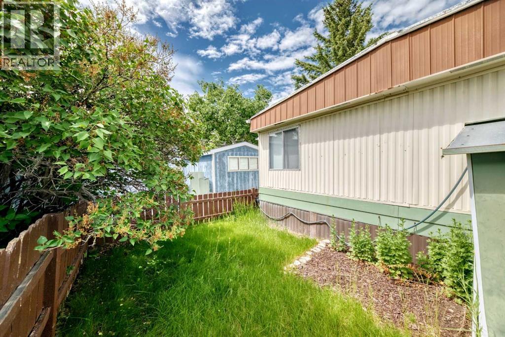 15, 3223 83 Street Nw, Calgary, Alberta  T3B 6J4 - Photo 35 - A2321939