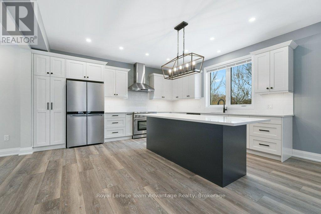 18 AVERY COURT, Parry Sound, Ontario