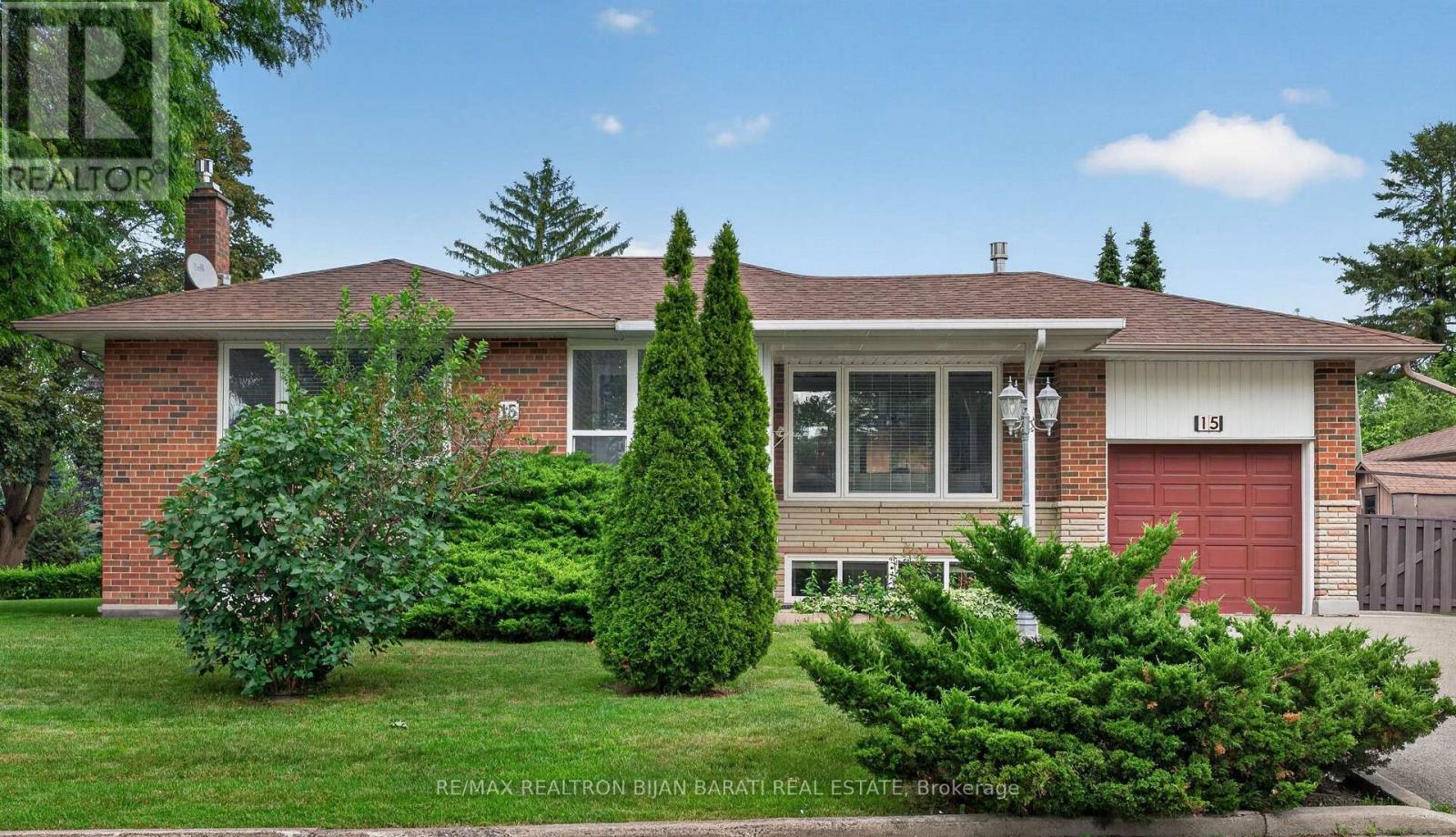 15 REVCOE DRIVE, Toronto, Ontario