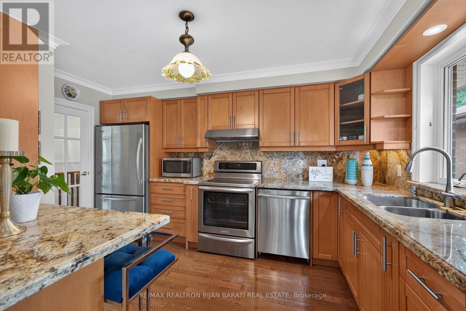 15 Revcoe Drive, Toronto, Ontario  M2M 2B9 - Photo 16 - C13463426