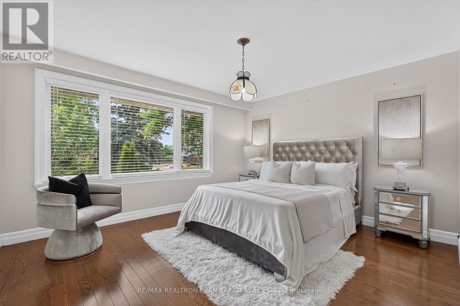 15 Revcoe Drive, Toronto, Ontario  M2M 2B9 - Photo 22 - C13463426