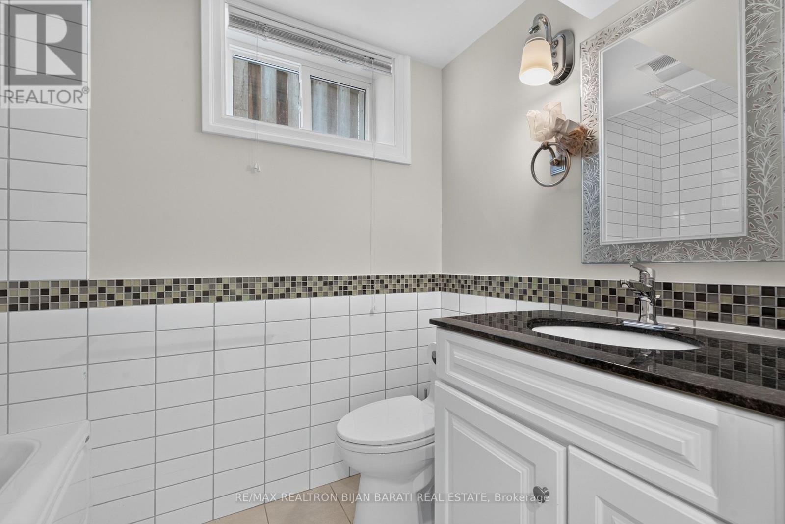 15 Revcoe Drive, Toronto, Ontario  M2M 2B9 - Photo 43 - C13463426