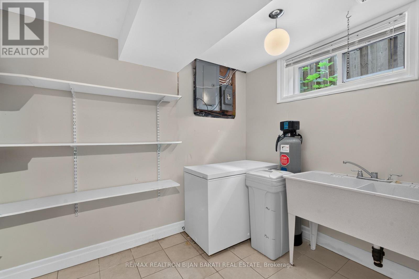 15 Revcoe Drive, Toronto, Ontario  M2M 2B9 - Photo 45 - C13463426