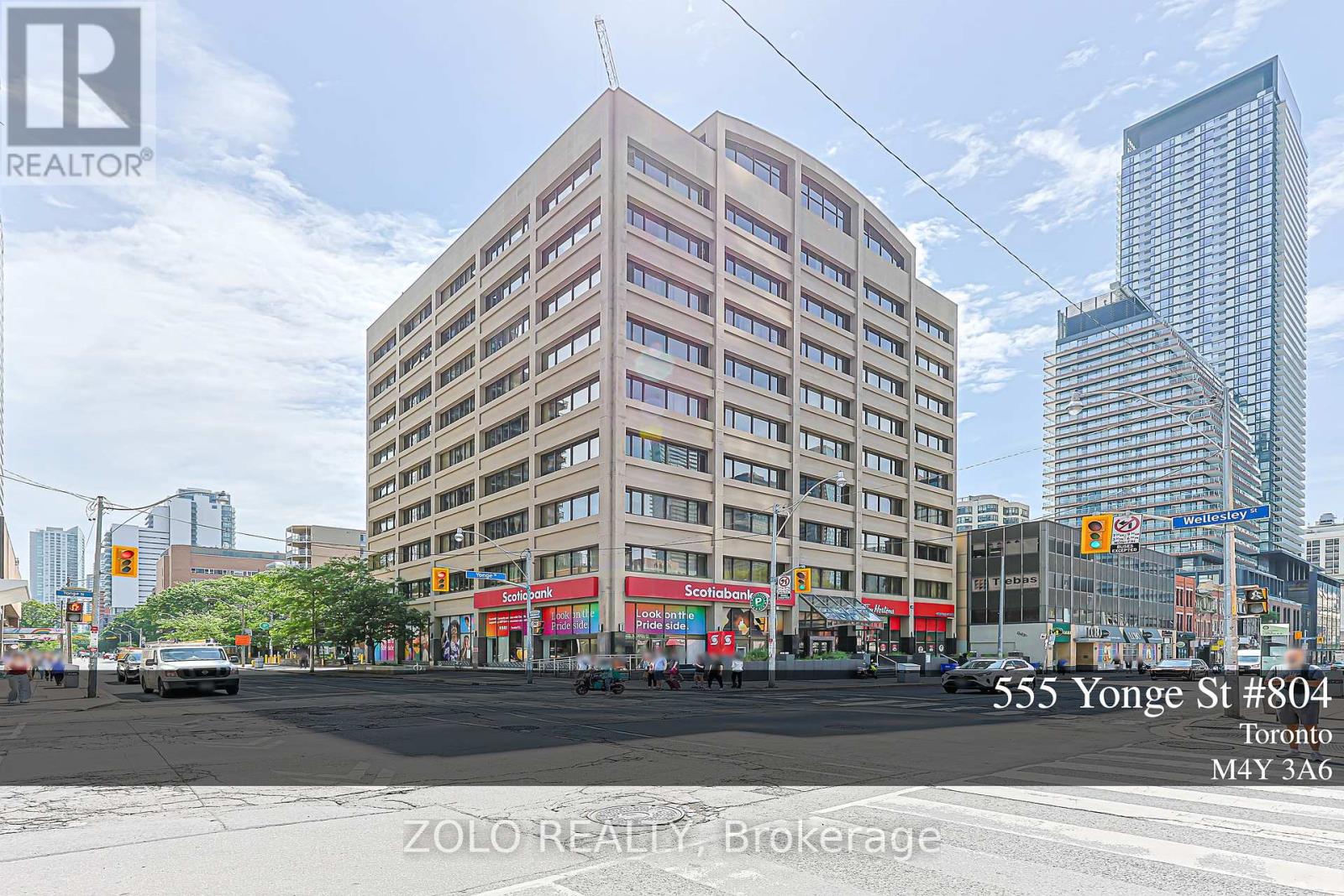 804 - 555 YONGE STREET, Toronto, Ontario