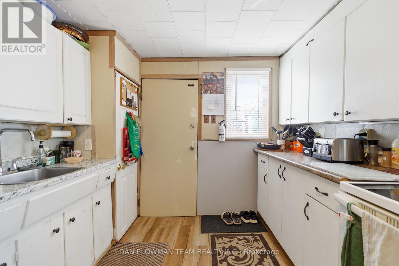 78 East Beach Road, Clarington, Ontario  L1C 6A5 - Photo 4 - E13463716