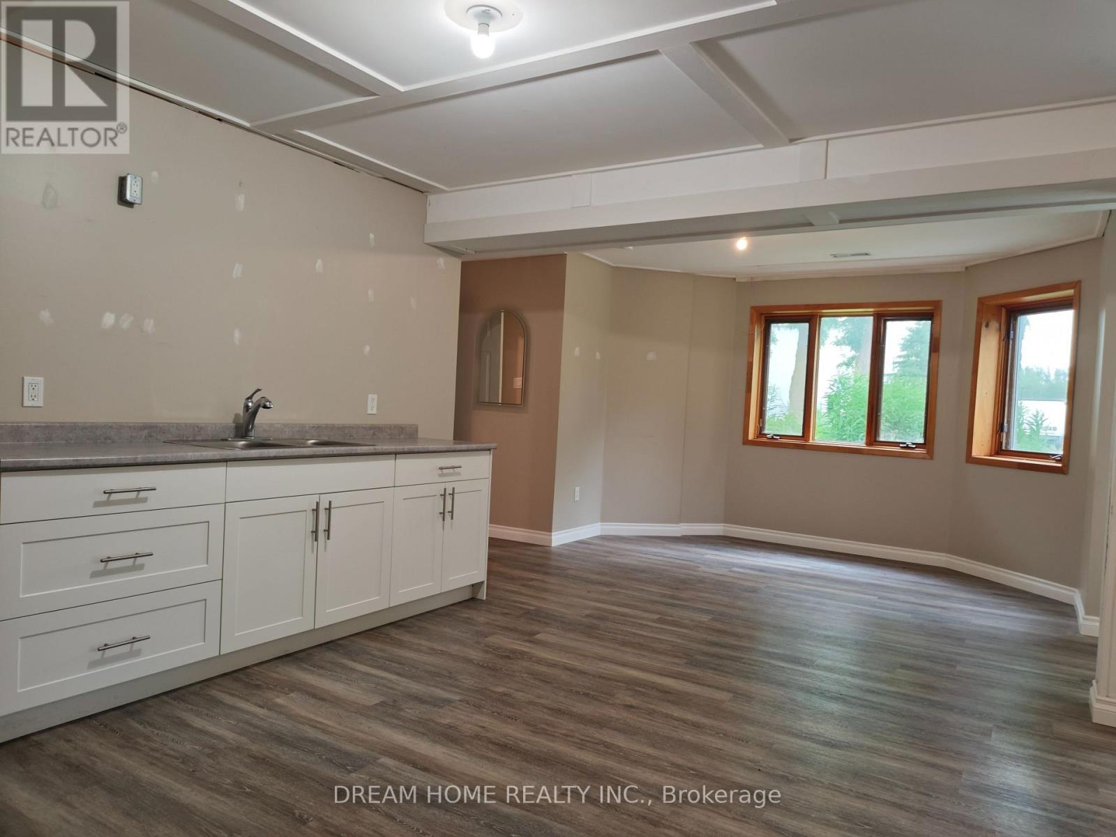 19811 Woodbine Avenue, East Gwillimbury, Ontario  L0G 1R0 - Photo 15 - N13463400