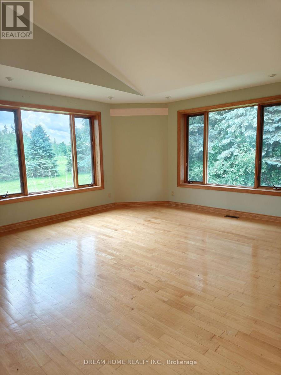 19811 Woodbine Avenue, East Gwillimbury, Ontario  L0G 1R0 - Photo 4 - N13463400