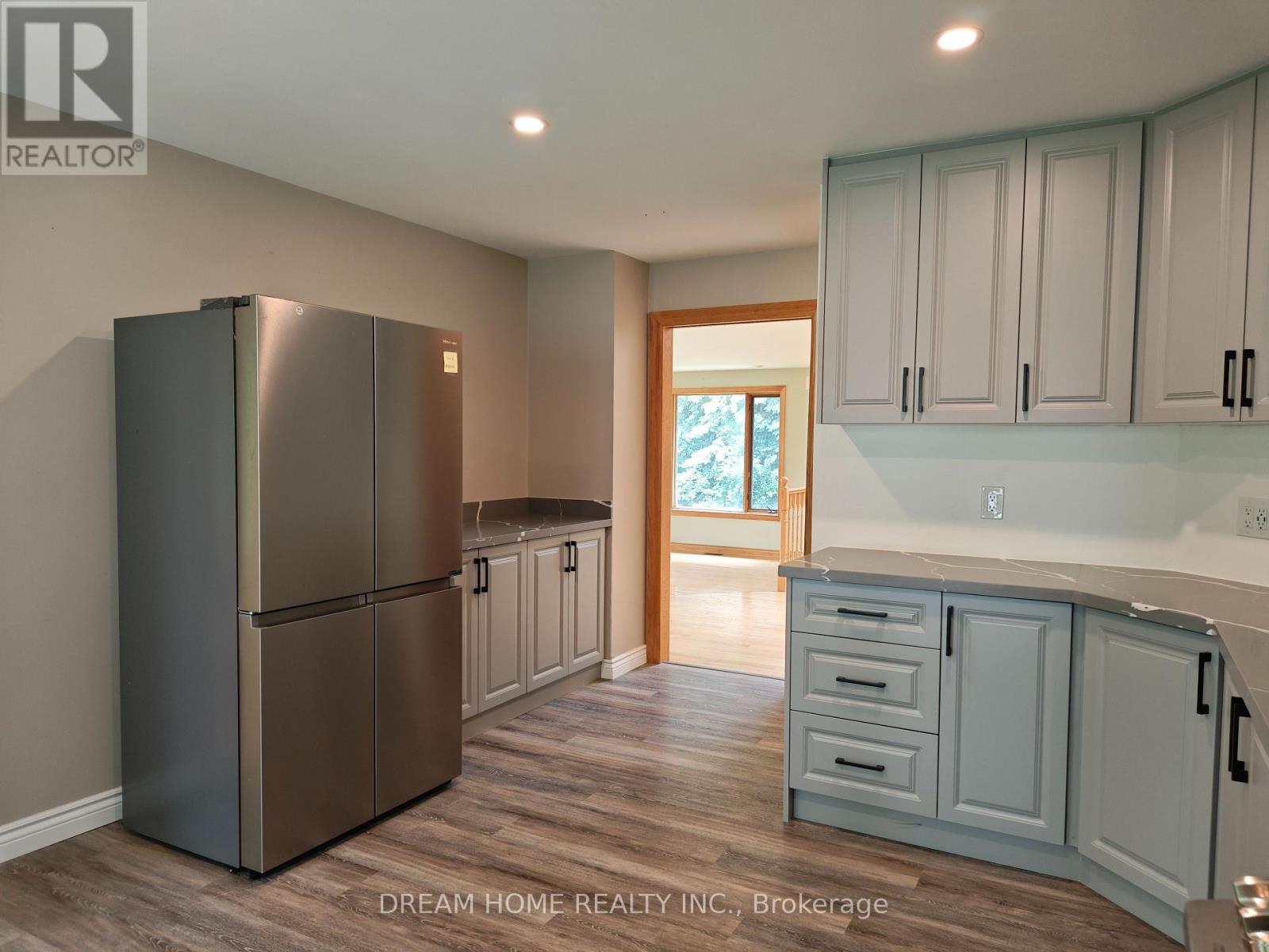 19811 Woodbine Avenue, East Gwillimbury, Ontario  L0G 1R0 - Photo 6 - N13463400
