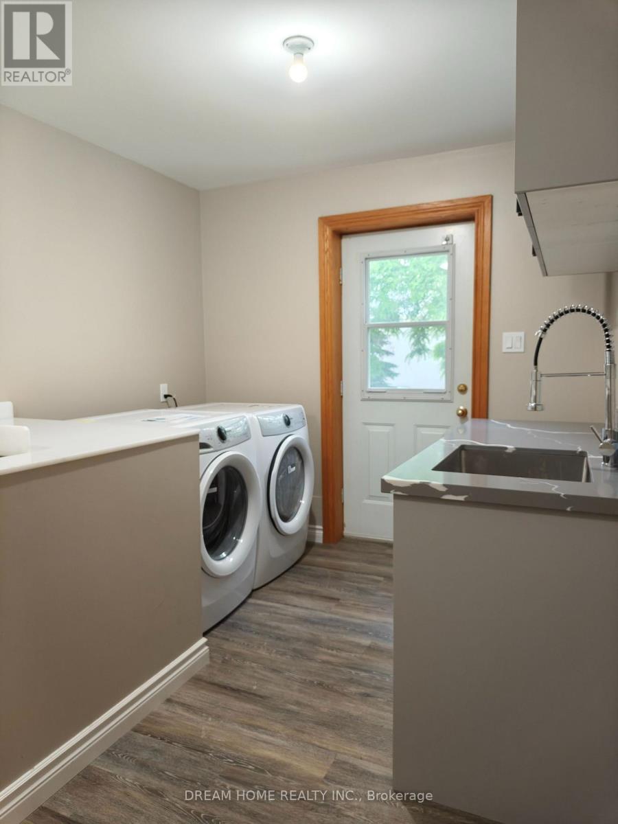19811 Woodbine Avenue, East Gwillimbury, Ontario  L0G 1R0 - Photo 8 - N13463400