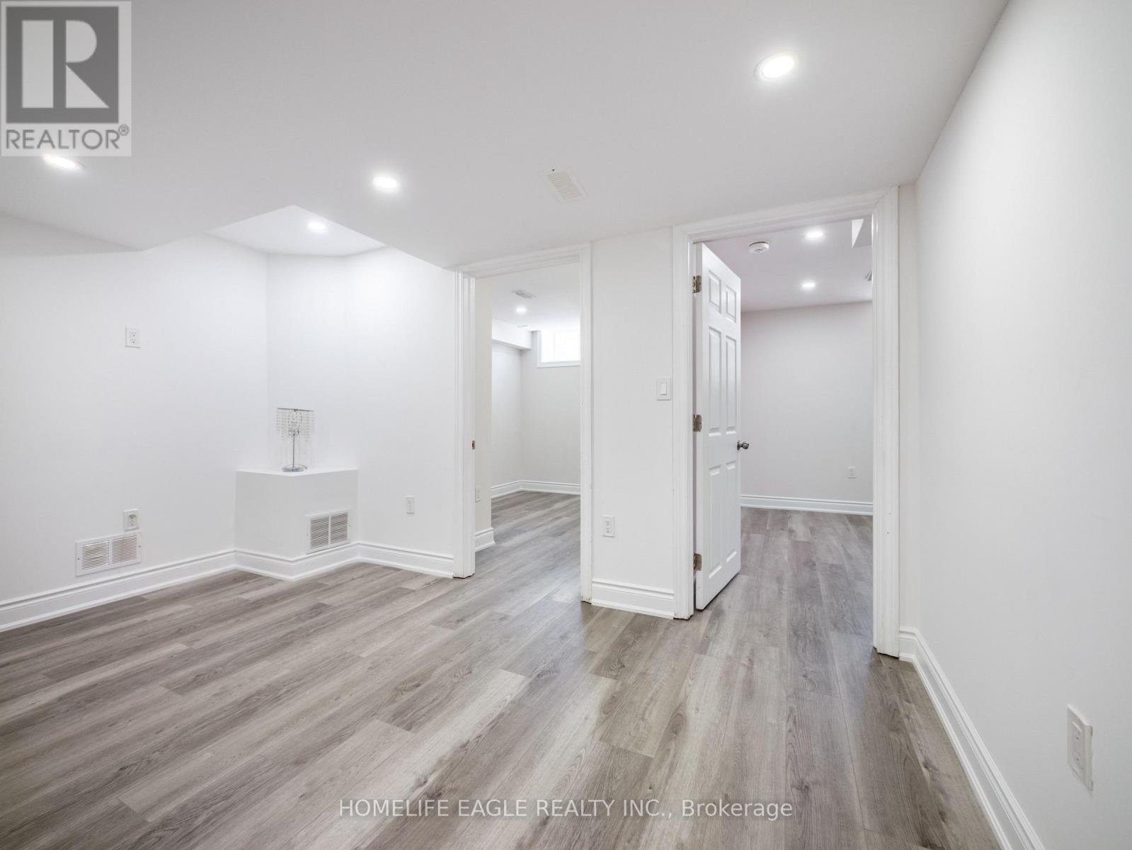 228 Bennett Street, Newmarket, Ontario  L3X 1B8 - Photo 19 - N13463446