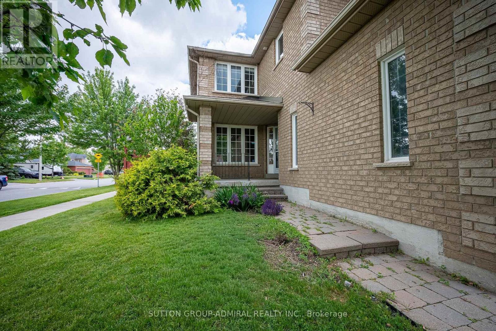 120 Widgeon Street, Barrie (Painswick South), Ontario  L4N 8W4 - Photo 2 - S13463544