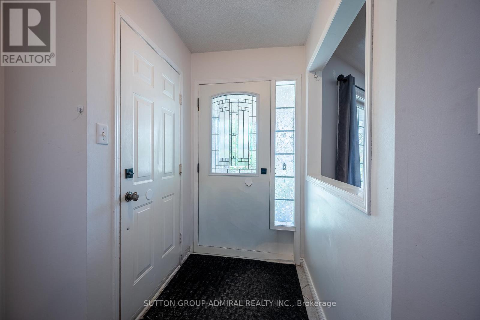 120 Widgeon Street, Barrie (Painswick South), Ontario  L4N 8W4 - Photo 4 - S13463544
