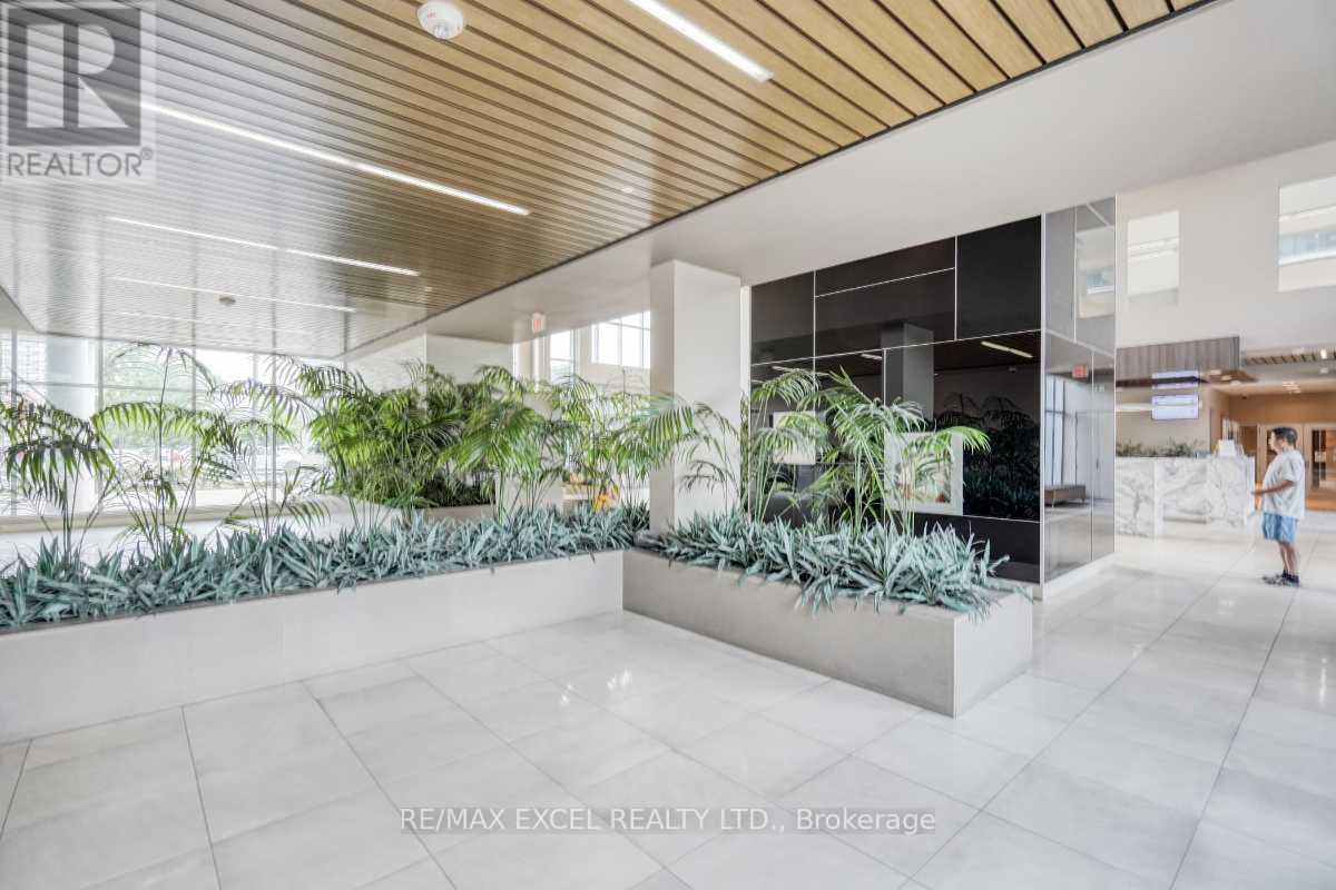 202a - 9608 Yonge Street, Richmond Hill, Ontario L4C 0X4 - Photo 4 - N13455476