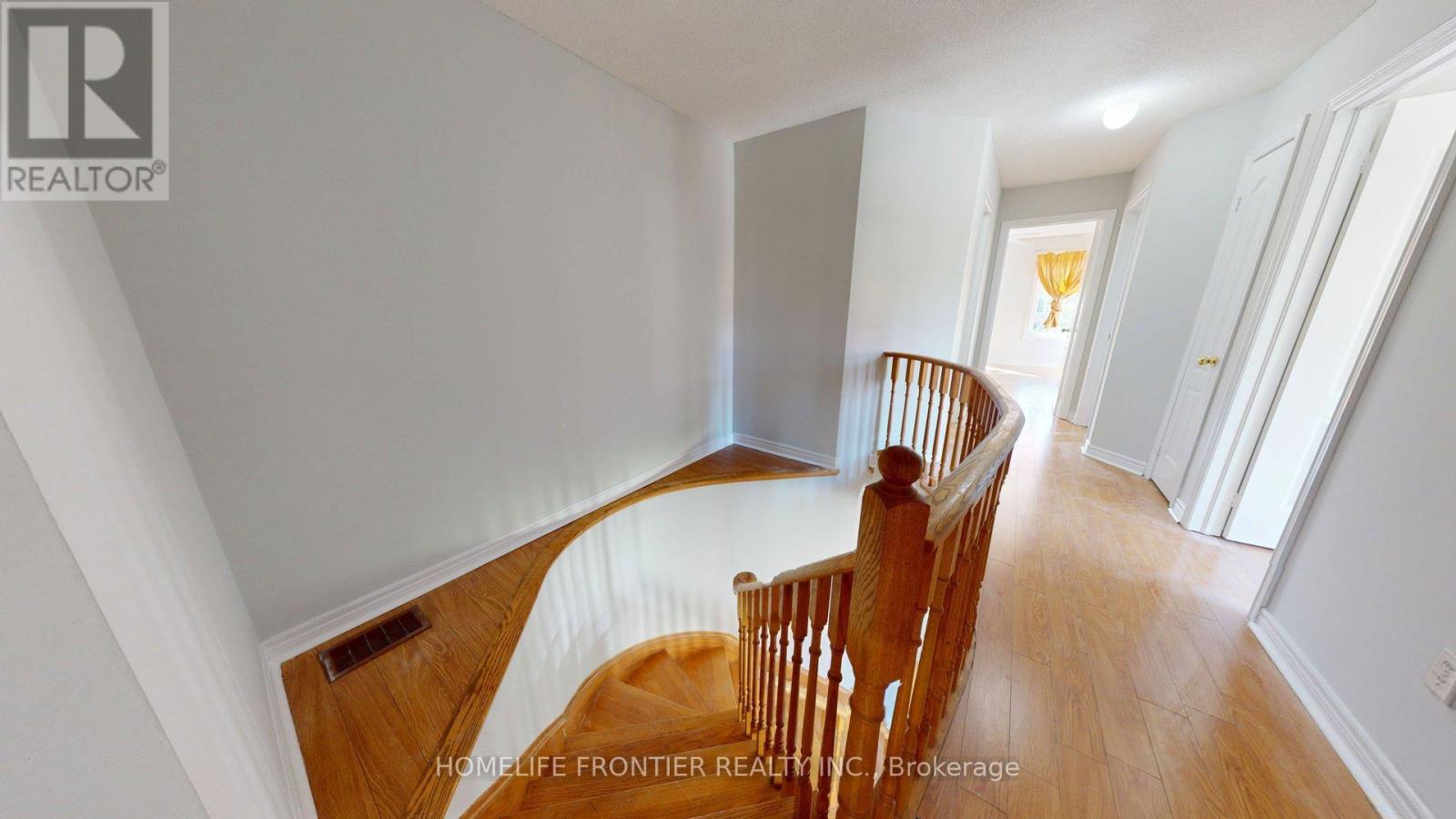 25 Rocky Point Crescent, Brampton, Ontario  L6V 4R7 - Photo 9 - W13144414