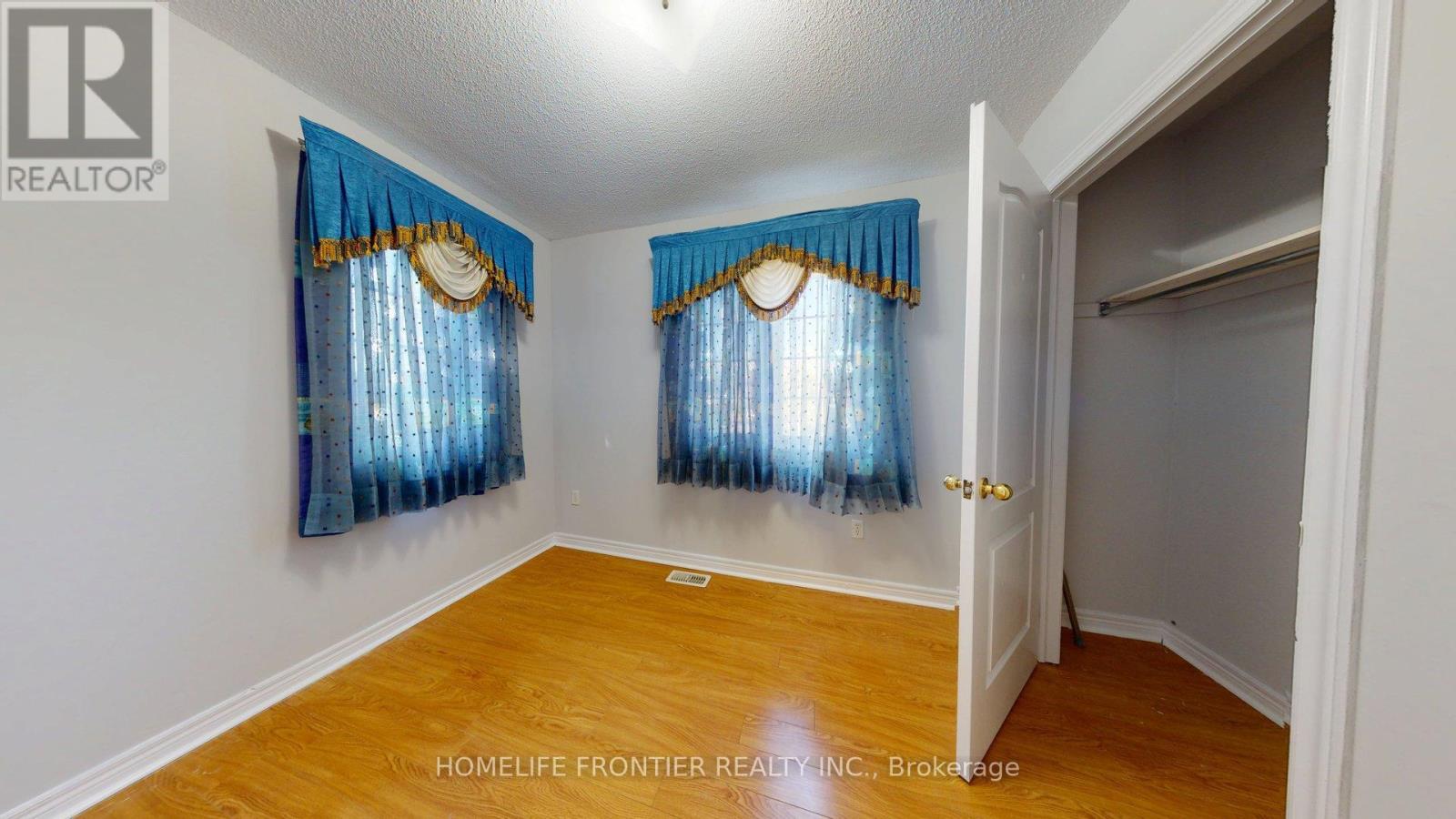 25 Rocky Point Crescent, Brampton, Ontario  L6V 4R7 - Photo 13 - W13144414