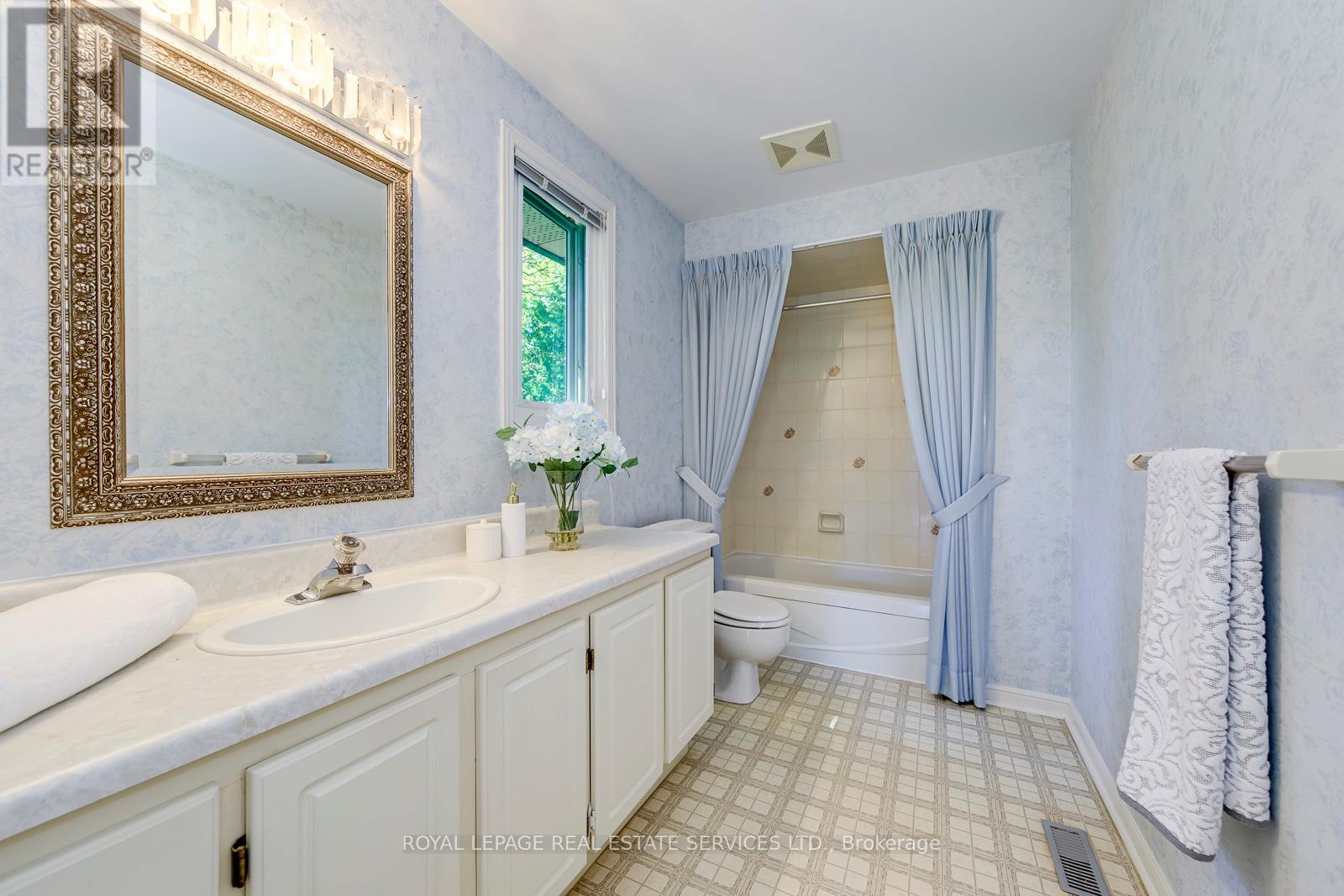 500 Woodview Road, Burlington, Ontario  L7N 3P9 - Photo 29 - W13443706