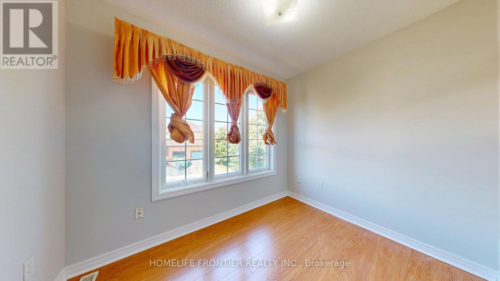 25 Rocky Point Crescent, Brampton, Ontario  L6V 4R7 - Photo 15 - W13144414