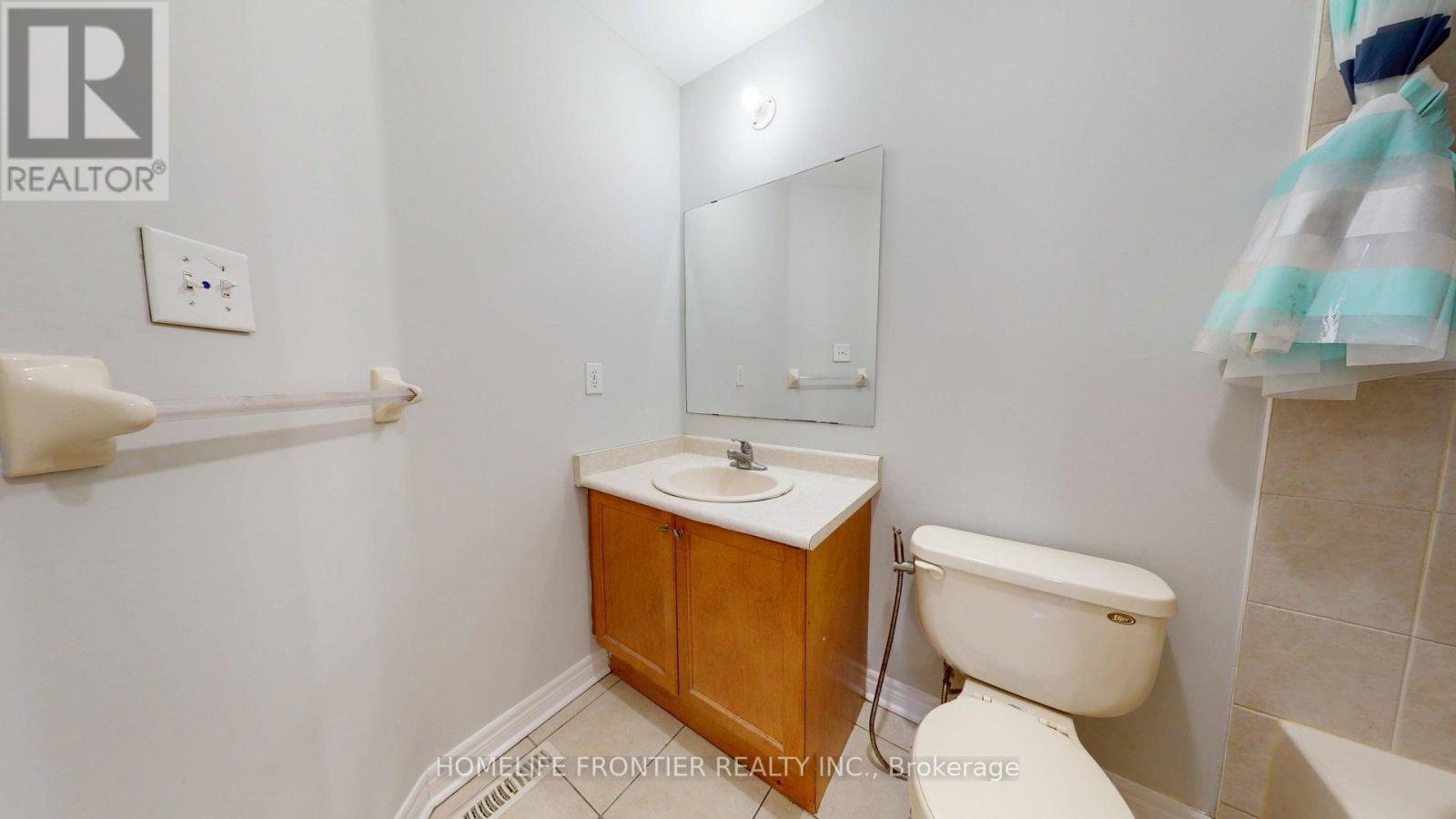 25 Rocky Point Crescent, Brampton, Ontario  L6V 4R7 - Photo 18 - W13144414