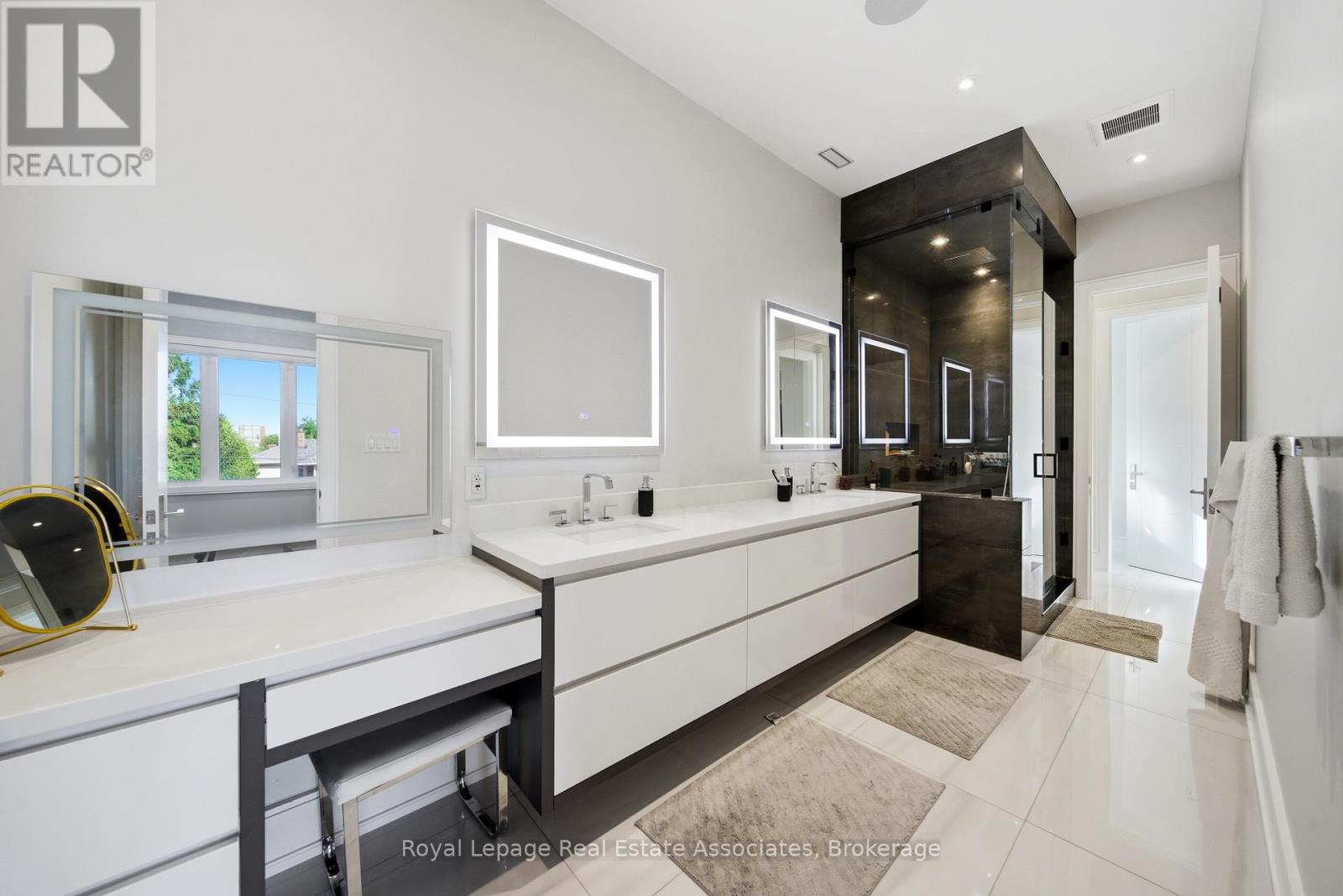 14 Joyce Parkway, Toronto, Ontario  M6B 2S9 - Photo 27 - W13429610