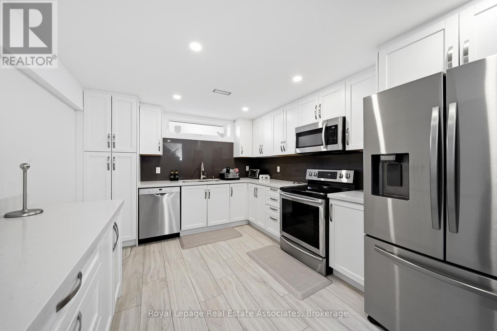 14 Joyce Parkway, Toronto, Ontario  M6B 2S9 - Photo 35 - W13429610