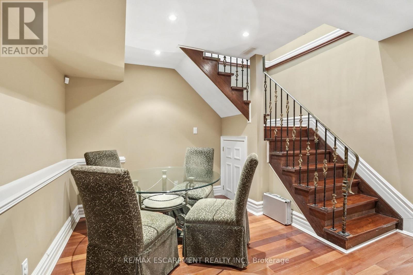 1320 Woodland Avenue, Mississauga, Ontario L5G 2X9 - Photo 35 - W13463404