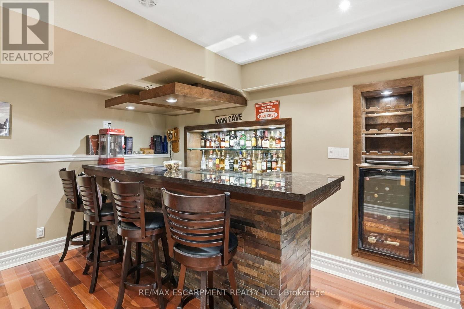 1320 Woodland Avenue, Mississauga, Ontario L5G 2X9 - Photo 37 - W13463404