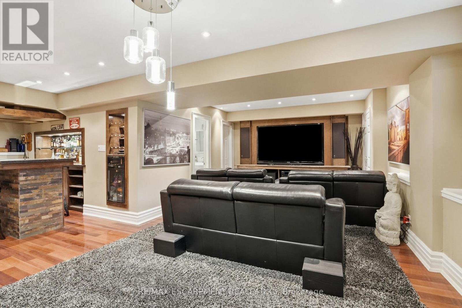 1320 Woodland Avenue, Mississauga, Ontario L5G 2X9 - Photo 39 - W13463404