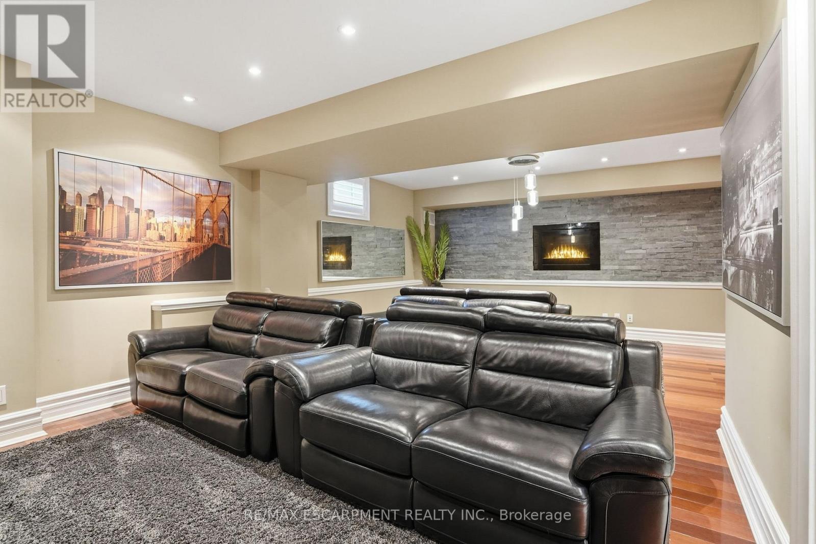 1320 Woodland Avenue, Mississauga, Ontario L5G 2X9 - Photo 40 - W13463404
