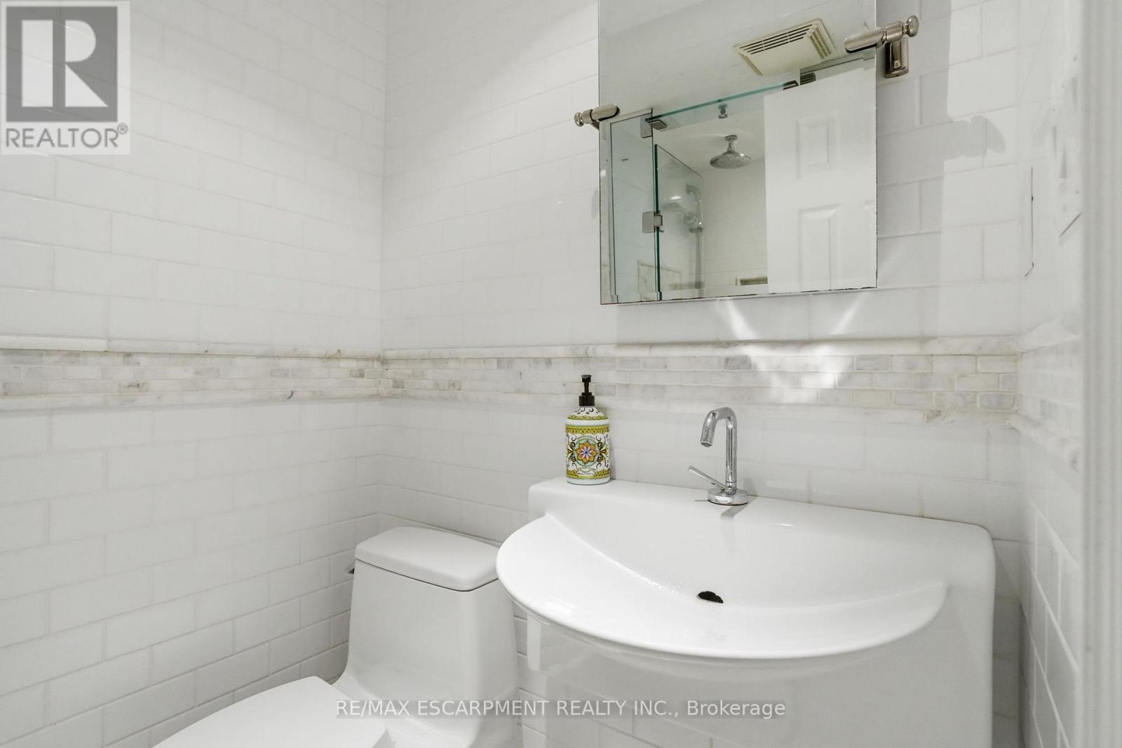 1320 Woodland Avenue, Mississauga, Ontario L5G 2X9 - Photo 41 - W13463404