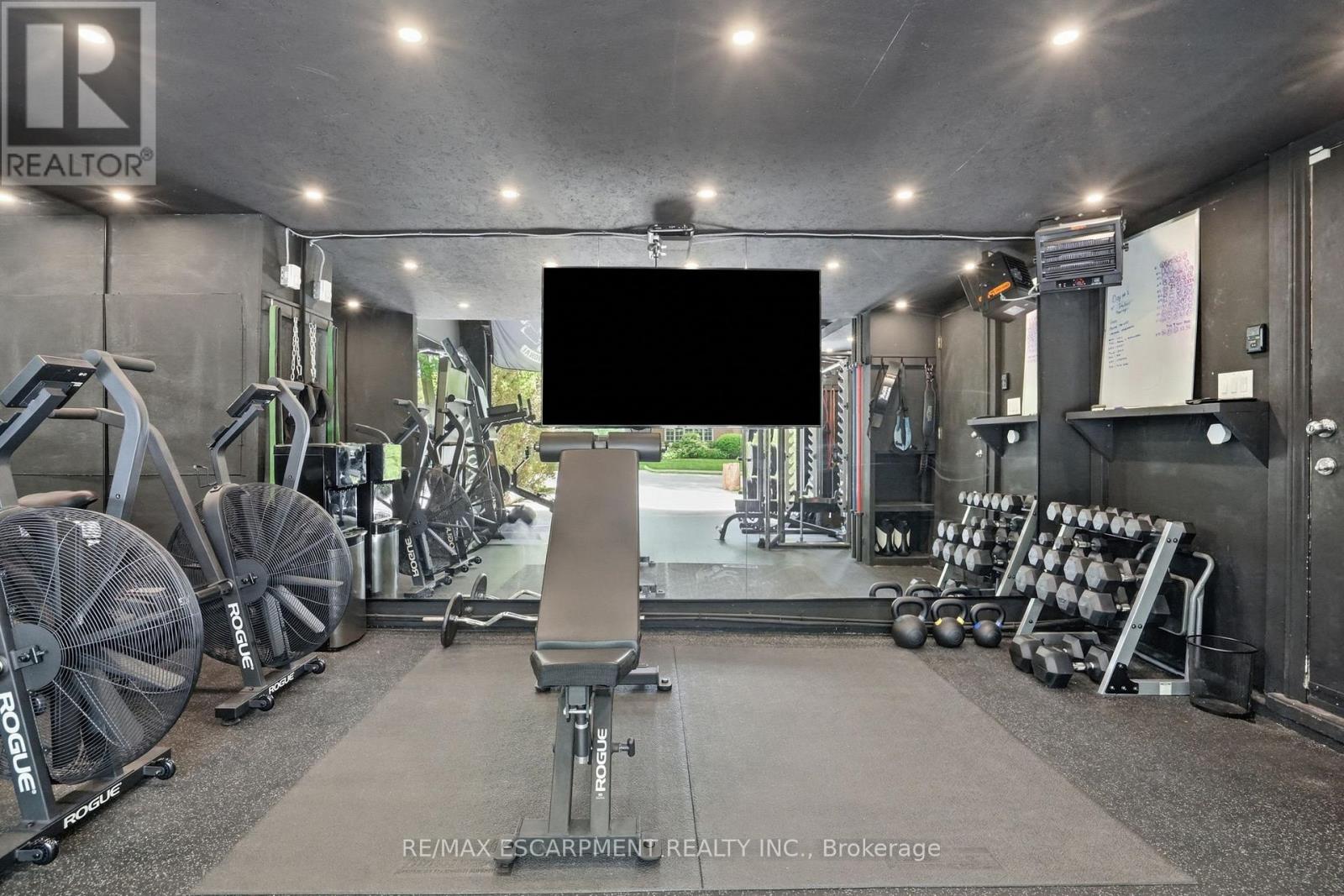 1320 Woodland Avenue, Mississauga, Ontario L5G 2X9 - Photo 44 - W13463404