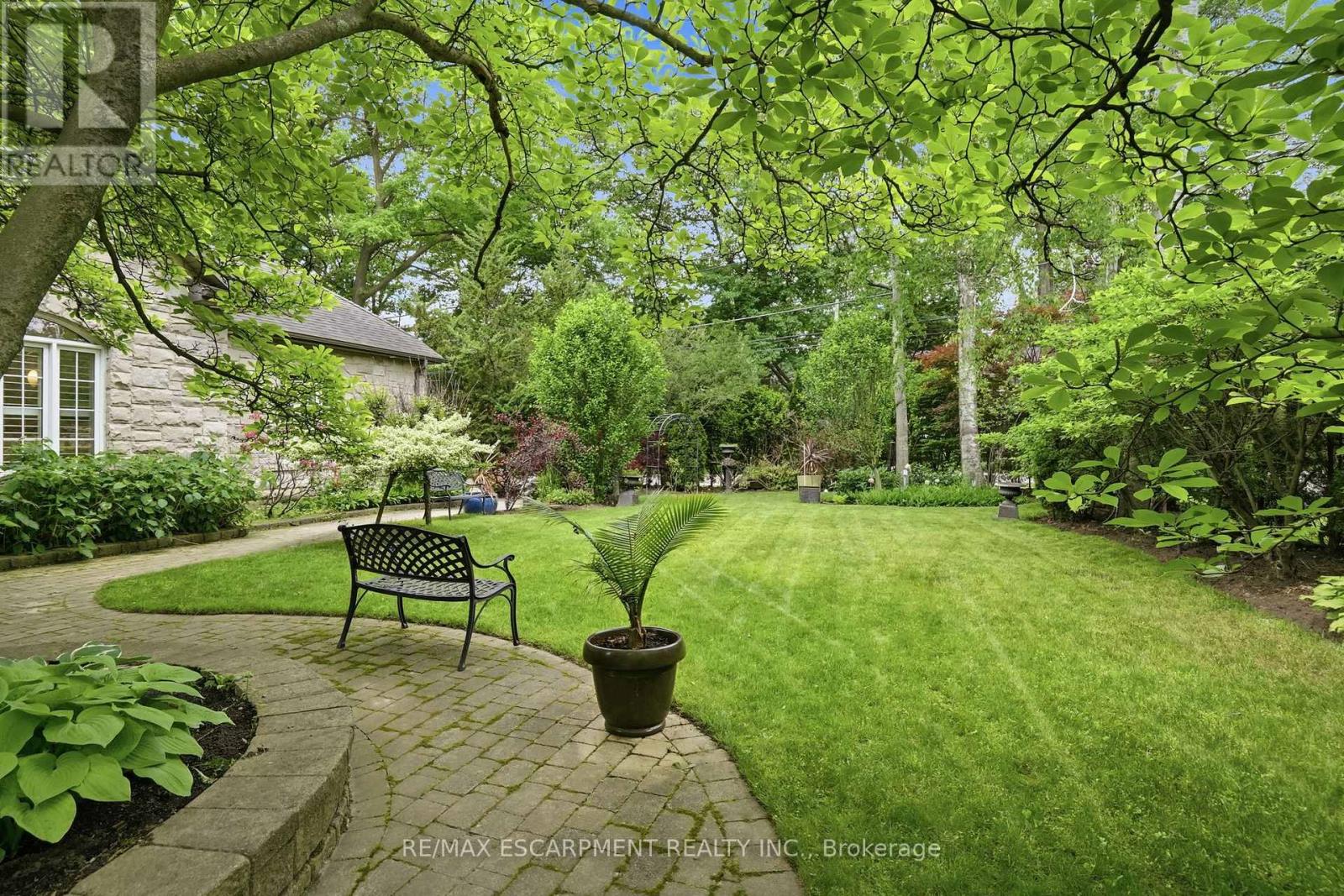 1320 Woodland Avenue, Mississauga, Ontario L5G 2X9 - Photo 47 - W13463404