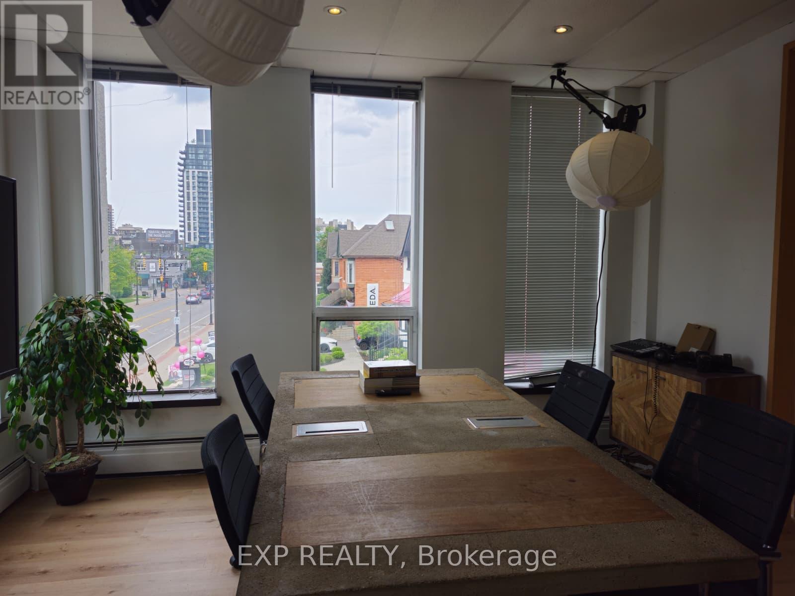 200 - 534 Brant Street, Burlington, Ontario  L7R 2G8 - Photo 4 - W13463500
