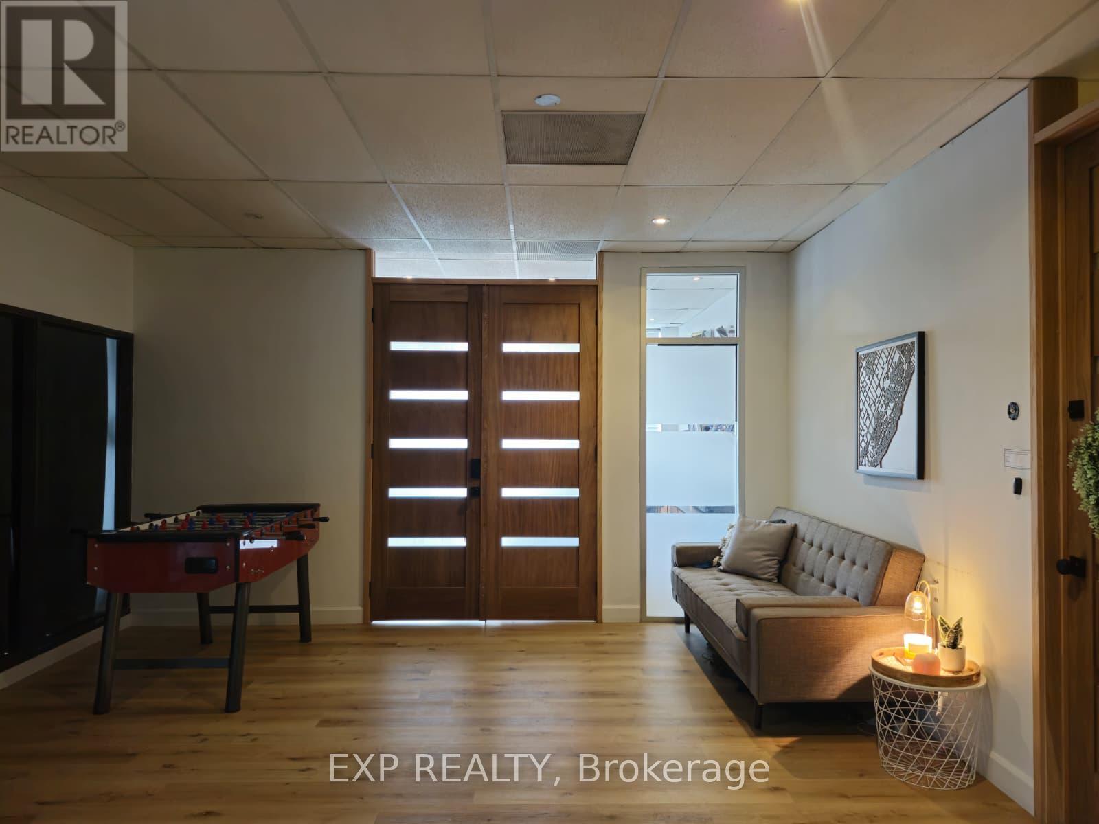 200 - 534 Brant Street, Burlington, Ontario  L7R 2G8 - Photo 9 - W13463500
