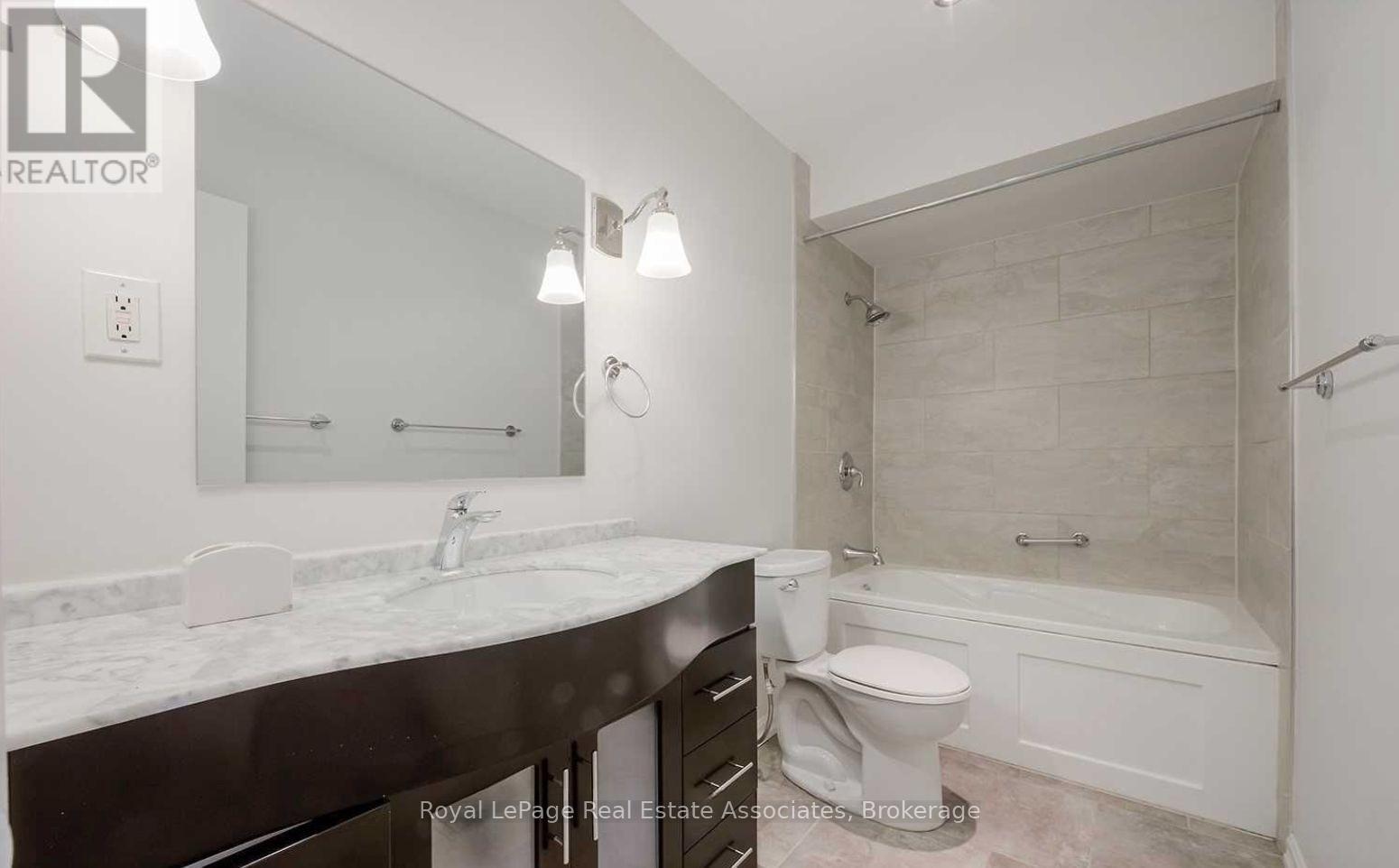Upper - 2393 Whaley Drive, Mississauga, Ontario  L5B 2B3 - Photo 7 - W13463644
