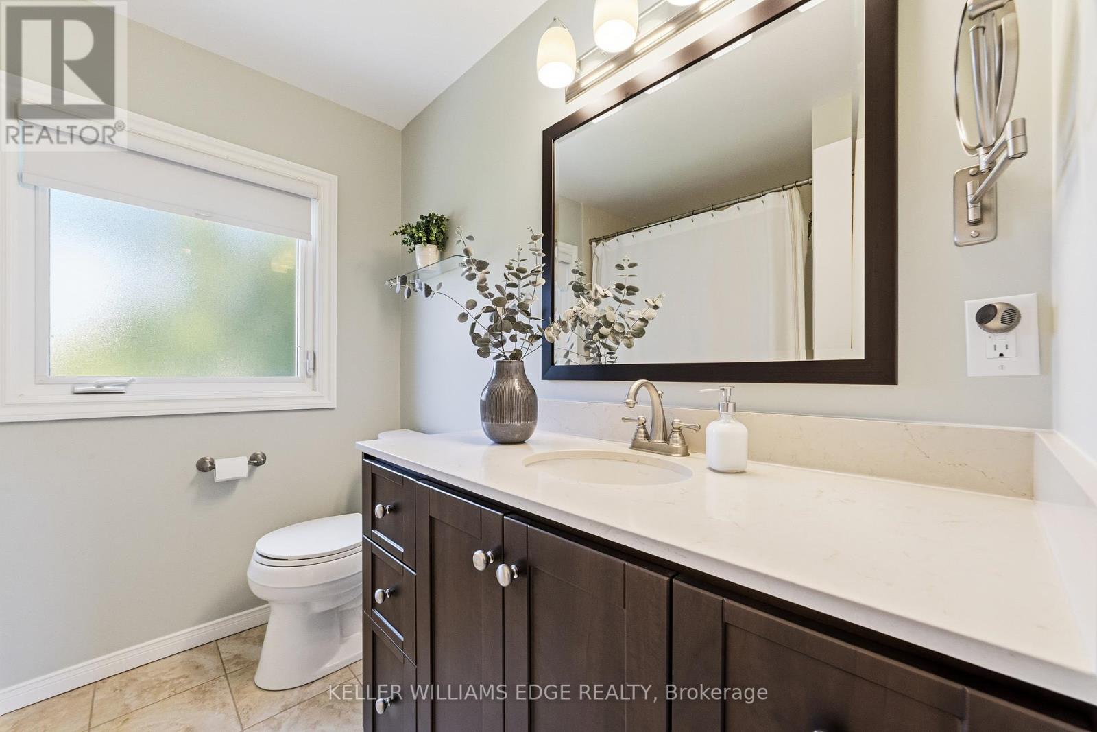 1495 Clinton Court, Burlington, Ontario  L7M 1N1 - Photo 21 - W13463708