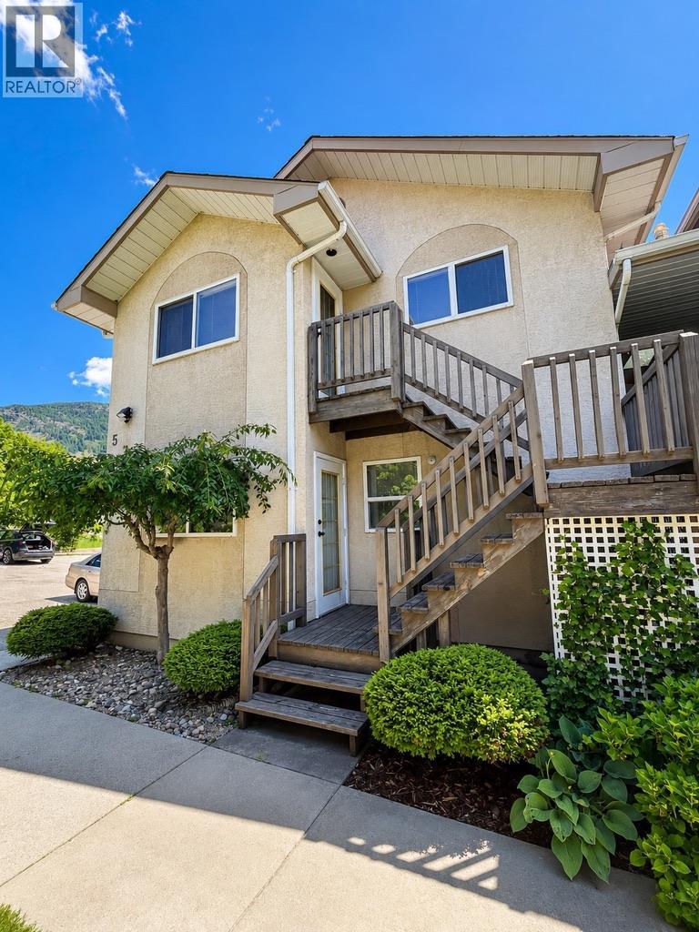 6-573 10th Ave Castlegar 10th Avenue Unit# 6, Castlegar, British Columbia  V1N 1K6 - Photo 2 - 10391841