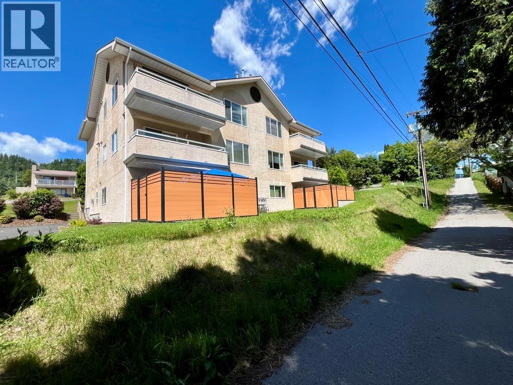 6-573 10th Ave Castlegar 10th Avenue Unit# 6, Castlegar, British Columbia  V1N 1K6 - Photo 24 - 10391841