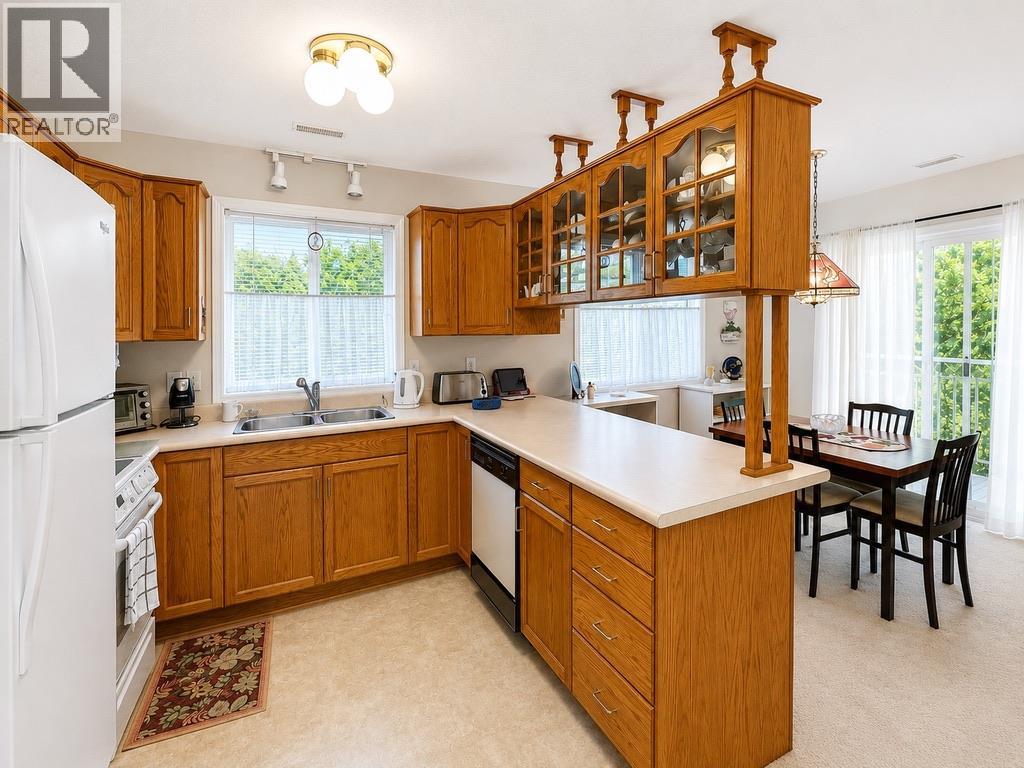6-573 10th Ave Castlegar 10th Avenue Unit# 6, Castlegar, British Columbia  V1N 1K6 - Photo 7 - 10391841