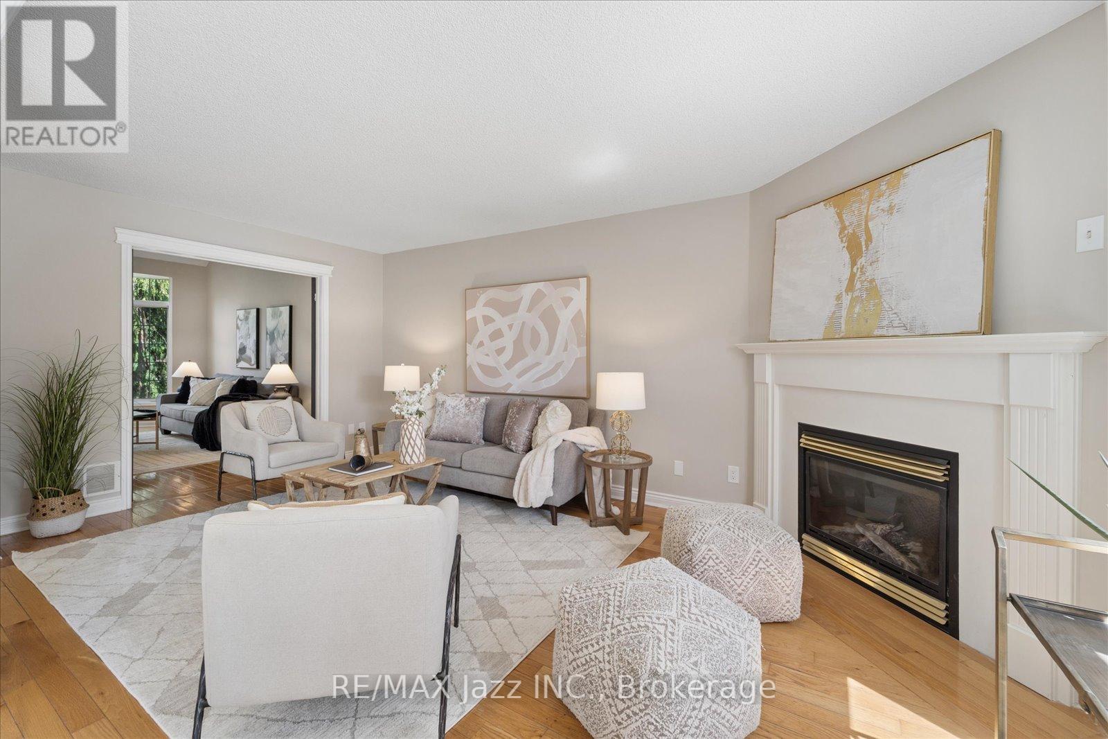 63 Bonnycastle Drive, Clarington, Ontario  L1C 4S8 - Photo 10 - E13463810