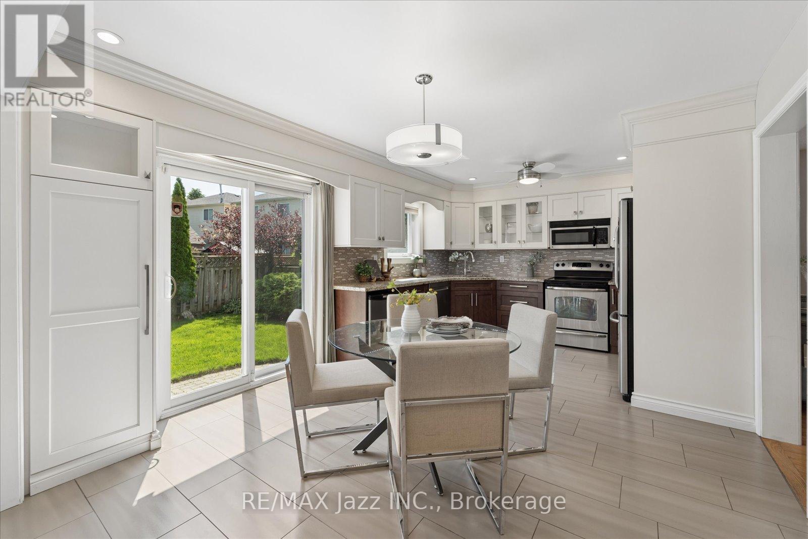 63 Bonnycastle Drive, Clarington, Ontario  L1C 4S8 - Photo 12 - E13463810