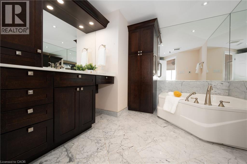 100 Lakeshore Road E Unit# 1105, Oakville, Ontario  L6J 6M9 - Photo 20 - 40841074