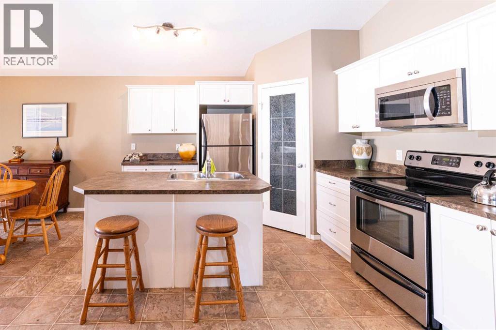 203, 11 Panatella Landing Nw, Calgary, Alberta  T3K 0K8 - Photo 14 - A2319198