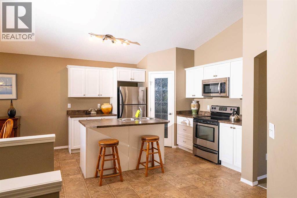 203, 11 Panatella Landing Nw, Calgary, Alberta  T3K 0K8 - Photo 8 - A2319198