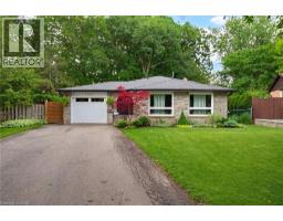 2381 PEART Court, Burlington, Ontario