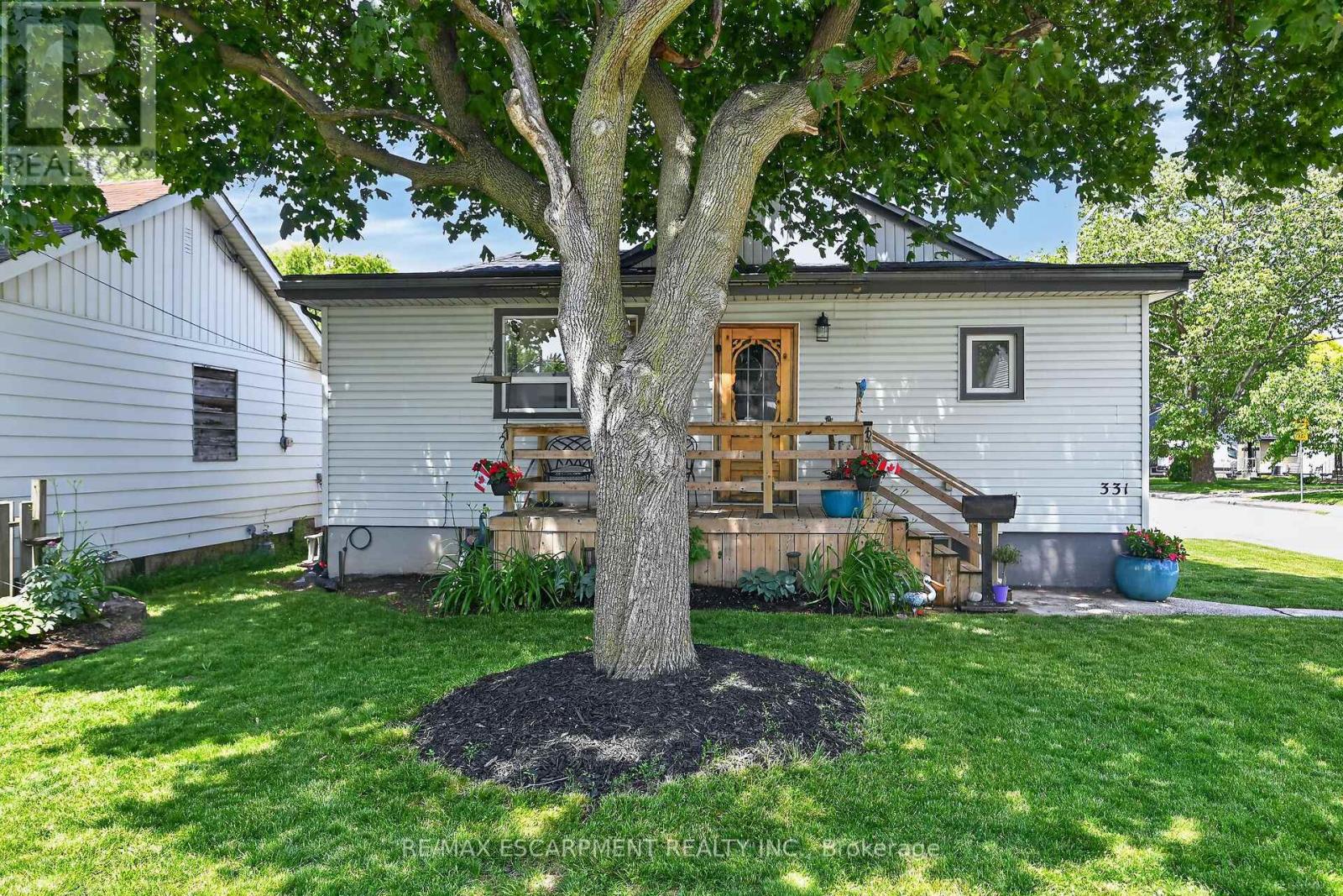 331 Guelph Street, Hamilton, Ontario  L8H 3C6 - Photo 2 - X13463542