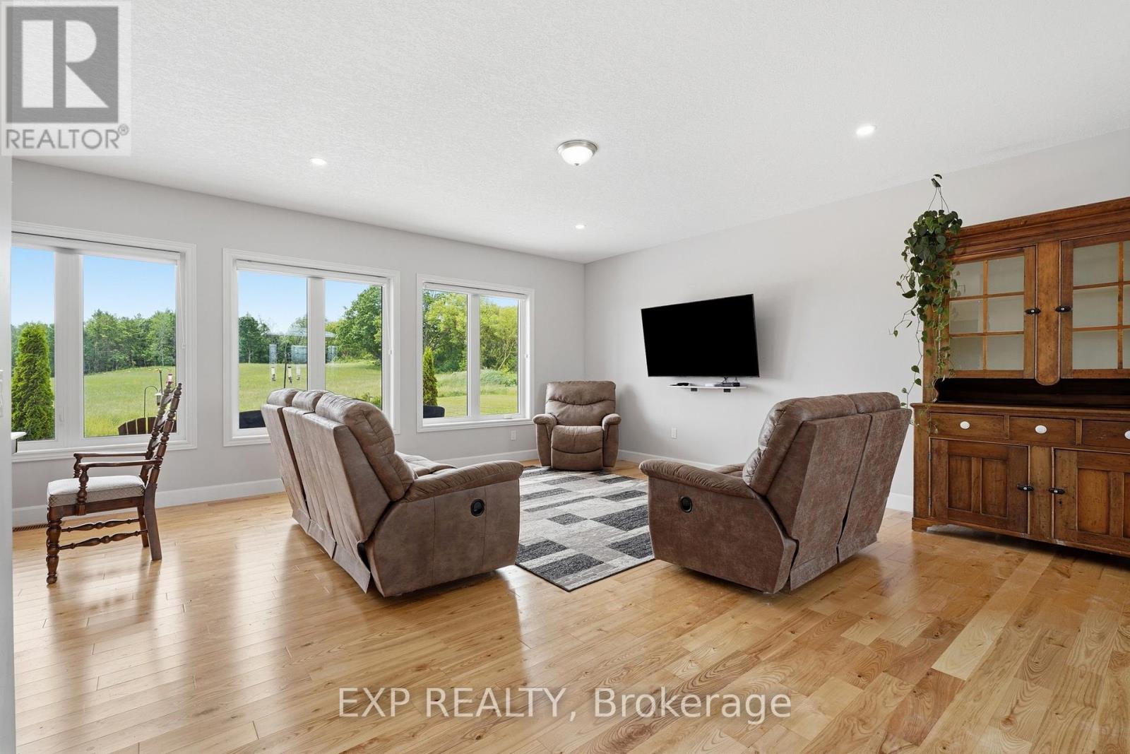 117 Mary Street, North Huron, Ontario  N0G 2W0 - Photo 16 - X13463580