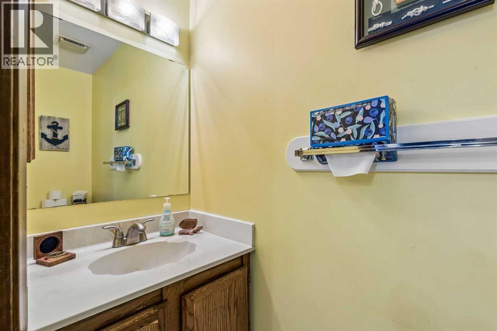 24, 235 Berwick Drive NW, Calgary, Alberta  T2P 3C1 - Photo 14 - A2320870