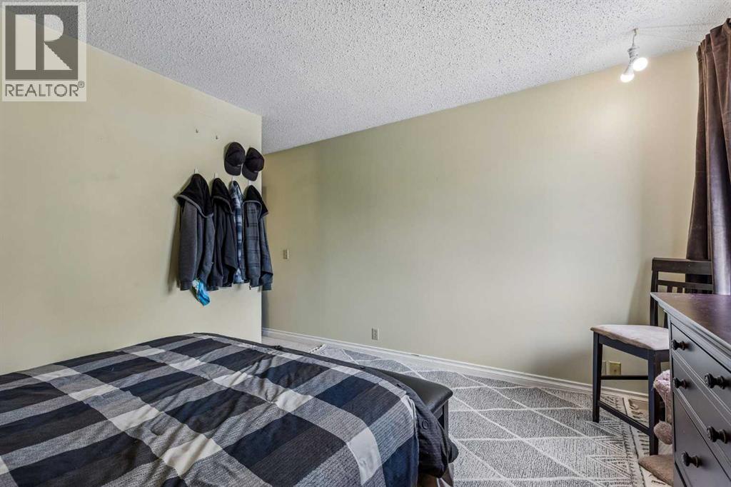 24, 235 Berwick Drive NW, Calgary, Alberta  T2P 3C1 - Photo 16 - A2320870