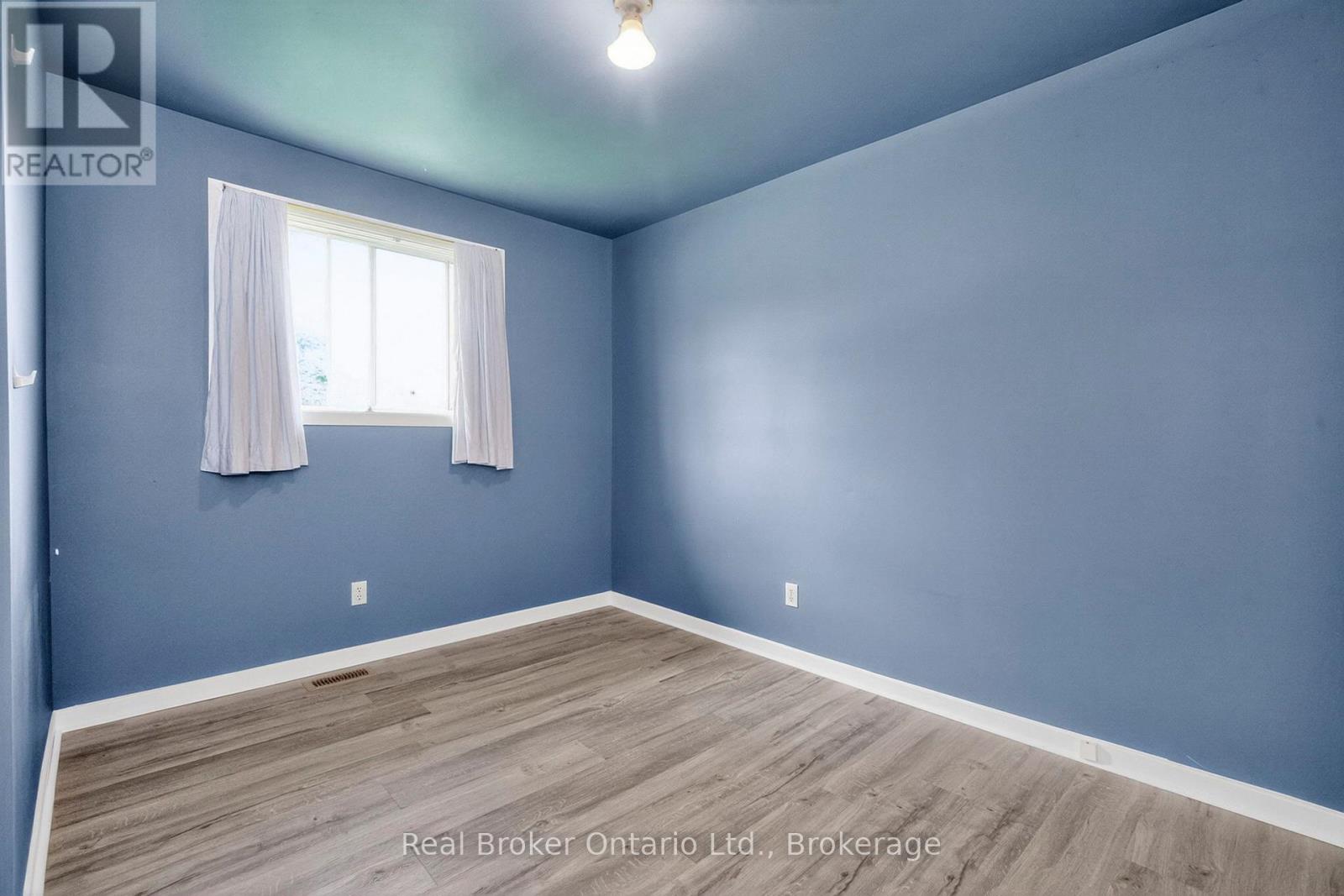 531 Seventh Avenue, Tay (Port Mcnicoll), Ontario  L0K 1R0 - Photo 12 - S13463986