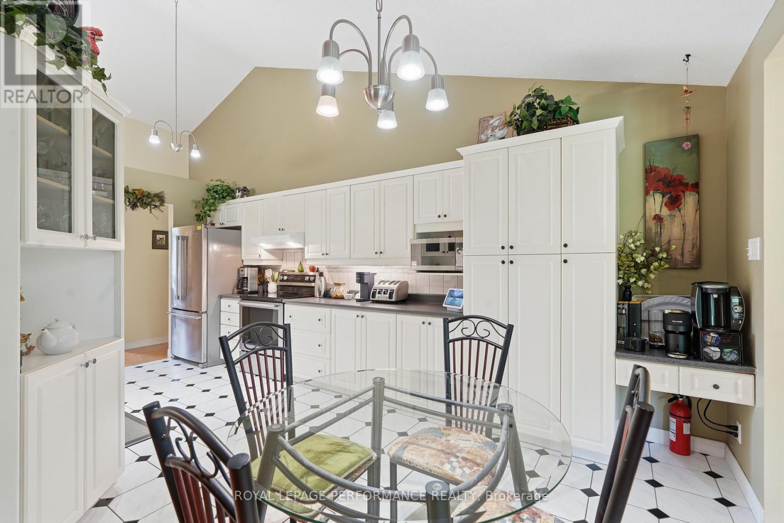 26 Marie-Eve Street, Alfred And Plantagenet, Ontario  K0B 1A0 - Photo 10 - X13463958